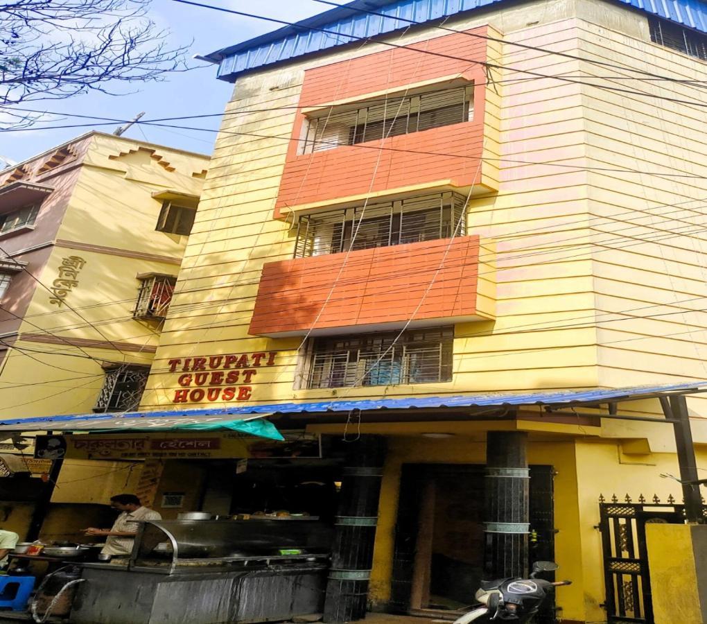 Staymaker Tirupati Guest House Калькутта Экстерьер фото