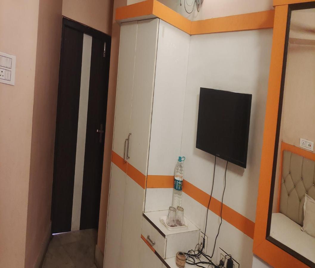 Staymaker Tirupati Guest House Калькутта Экстерьер фото